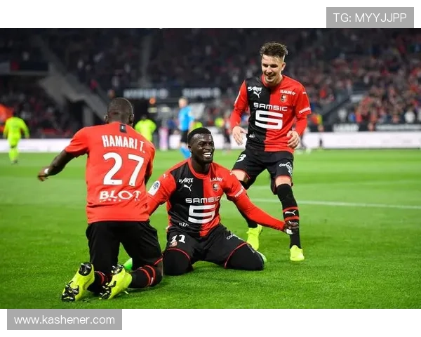 法甲分析:大巴黎主场迎战白堡有望轻松取胜信心十足 法甲分析:大巴黎主场迎战白堡有望轻松取胜信心十足